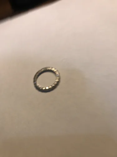 Złoty pierścionek z diamentami pr. 750 waga 2,42g