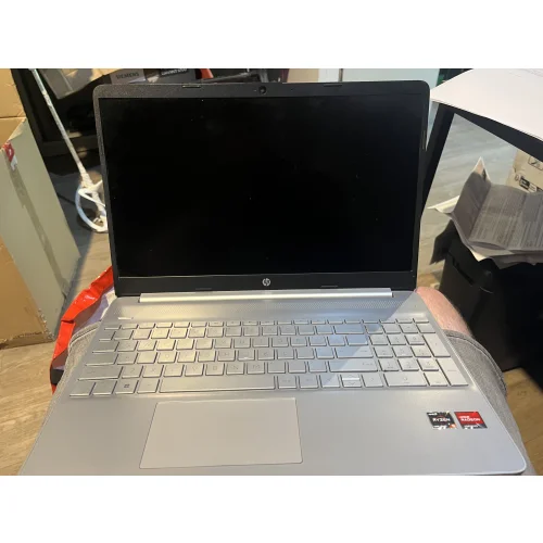 Laptop HP 15s-eq3231nw + ładowarka